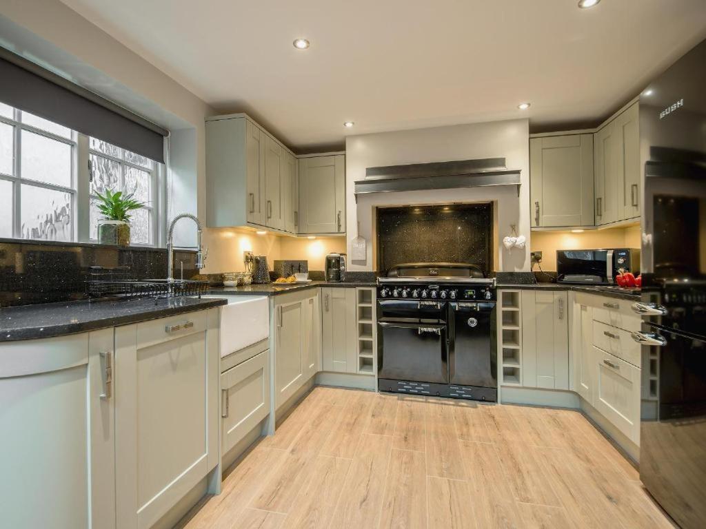 89A Church Street - Luxury One Bed Apartment With Roof Terrace Whitby Exteriör bild